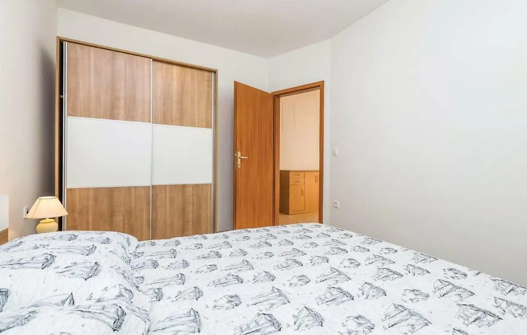 Apartments Sara Lovran 0*,